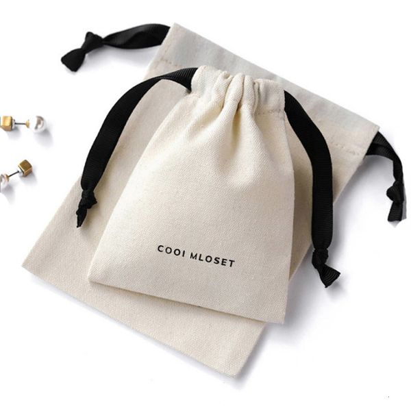 High-quality cotton jewelry pouches in various sizes: 5x7cm (2"x2.75"), 7x9cm, 11x14cm, 15x20cm (6x8in), customizable for makeup bags