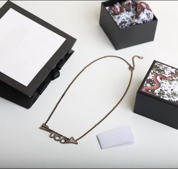High-quality gold-toned copper necklace with protective coating - ideal gift choice