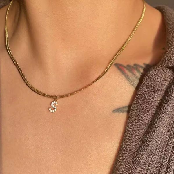 Inlaid zircon initial pendant necklace for women, featuring a gold chain and cute charm design, perfect as a gift for friends