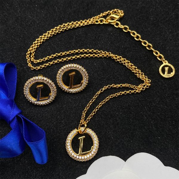 Jewel97 Love Necklace: Stylish women's earrings and pendants set in vintage bronze and brass design