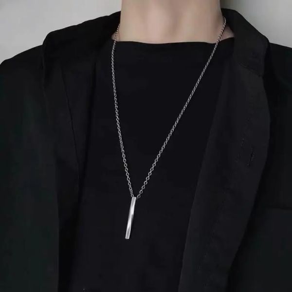Korean vintage spiral long 14K gold necklace for men and women, a stylish hip-hop chain with a simple yet unique pendant design