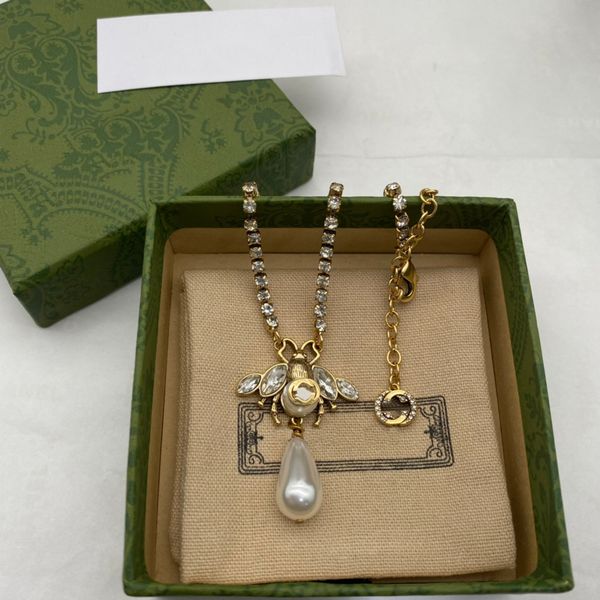 Lucky girl Bee Pearl Pendant G Necklace for women exclusive unique charm

Rewritten:
Exclusive bee pearl pendant necklace with lucky charm for women
