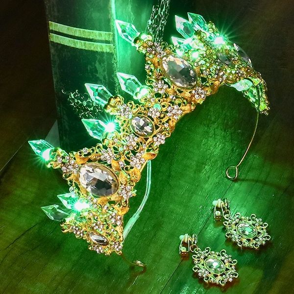 Luminous gold tiara for women, perfect for birthdays, weddings, and bridal hair accessories with floral queen crown design