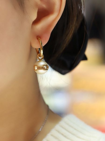 Luxurious 18k gold-plated drop earrings featuring natural shell beads, stamped PS3754A with box