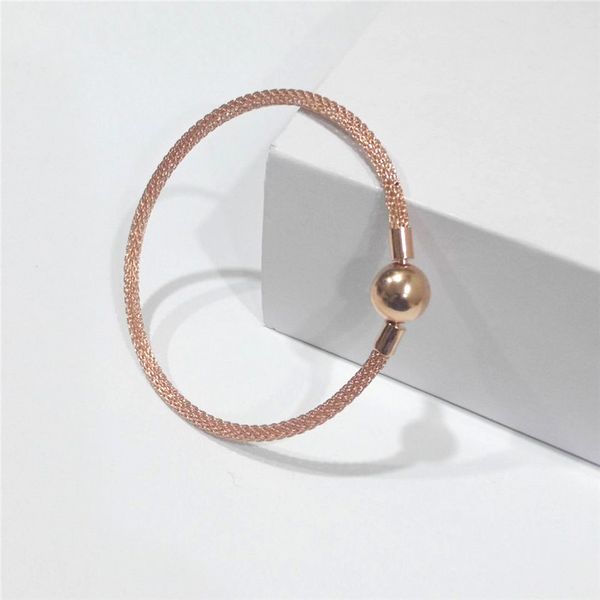 Luxurious 18K rose gold bracelet for women, comes with original Pandora box and 925 silver chain