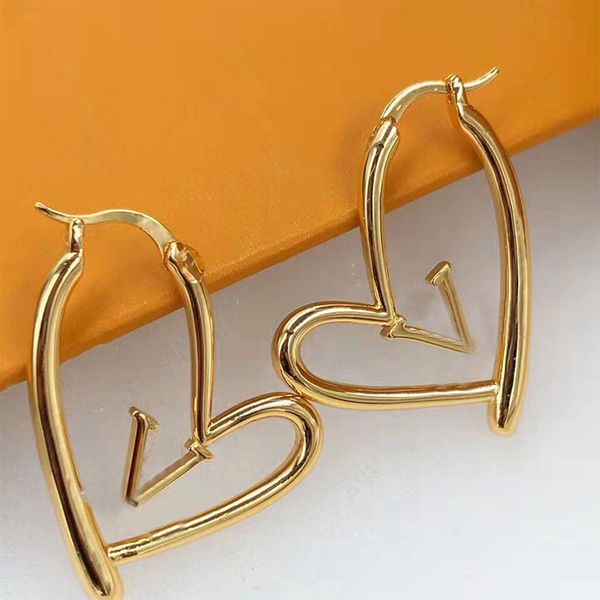 Luxurious gold-plated love hoop earrings for women, stylish classic jewelry studs