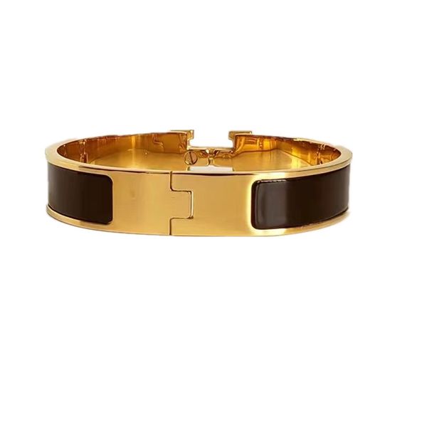 men's designer bangle bracelets and women's diamond bangles in 18k gold for daily wear and special occasions like weddings and parties