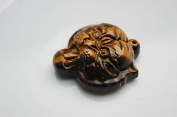 Natural tiger's eye amulet pendant for good luck
