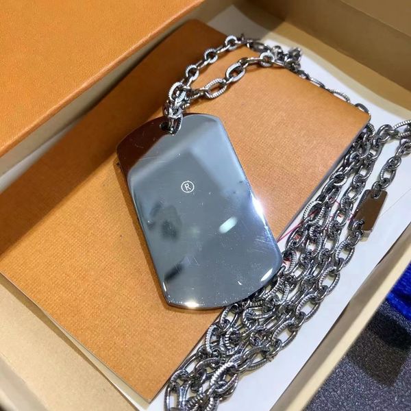 New stylish stainless steel letter pendant necklace, waterproof and trendy, unisex silver chain jewelry accessory