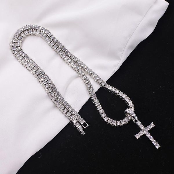 Pendant Necklaces for Men and Women: Hip Hop Cross Necklace Featuring 5.5mm Zircon Tennis Chain, Iced Out Bling HipHop Jewelry Fashion Gift