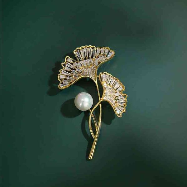 Regent Gingko Leaf Brooch: Elegant High-end Women's Fashion Pin for 2021 Clothing Accessories