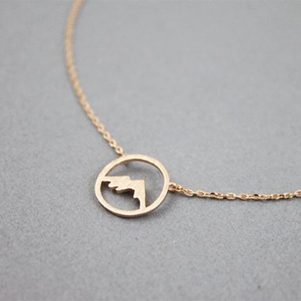 Rose gold mountain necklace for women - elegant stainless steel choker with circle pendant, perfect bridesmaid gift