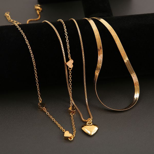 S03310 Fashion Jewelry Multi Layer Necklace For Women Love Heart Pendant Choker Necklaces

Women's stylish multi-layered choker necklace featuring a heart pendant