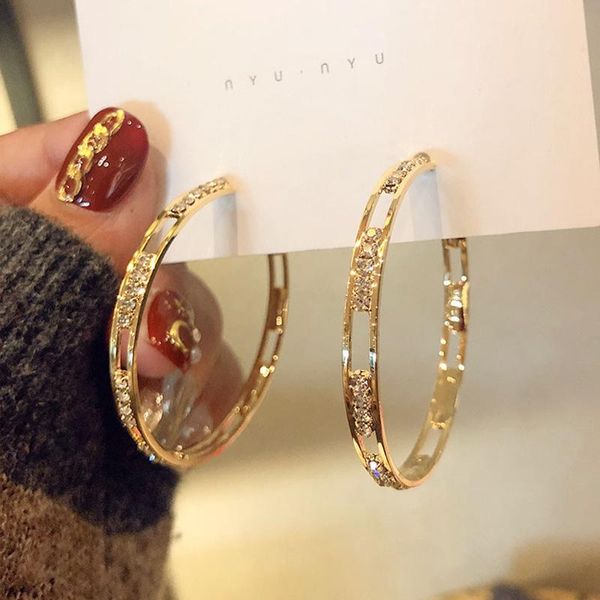 S925 needle hoop earrings, 2020's trendy women's jewelry with gold plating and high-quality crystals, a modern accessory