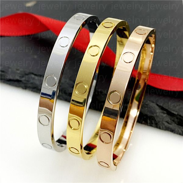 Screwdriver-inspired unisex bracelet in stainless steel with 18K gold or silver plating, a trendy hand jewelry piece