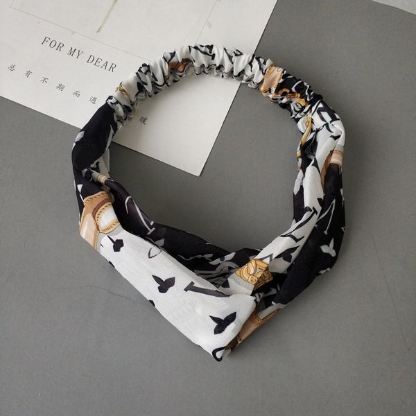 Silk Hairbands Luxury Designer Jewelry Headbands Women 4 Colors Hairband Full Pattern Elastic Band Hair Bands Wear Beach Outdoor Accessory