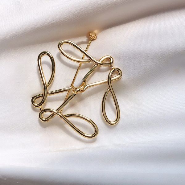 Simple Letter Pins Brooches Designer Jewelry For Women Gold Brooch Mens Classic Brand Breastpin Scarf Suit Party Dress Ornament