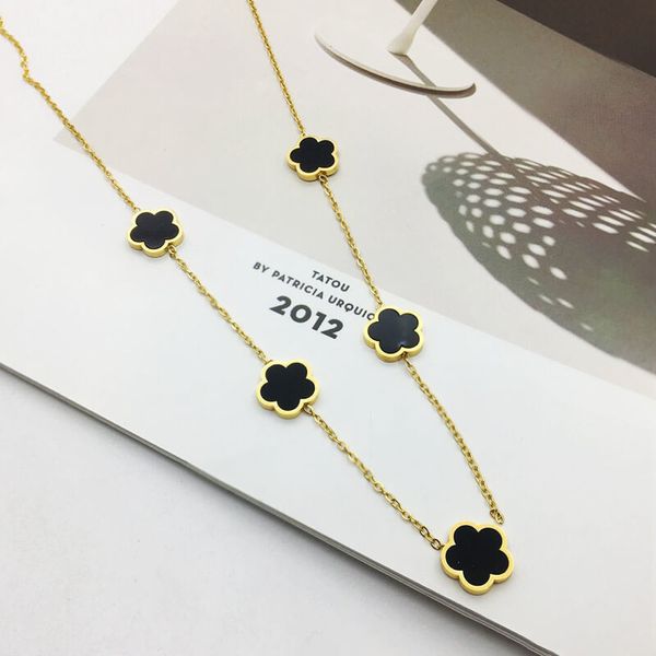 Stainless steel floral pendant jewelry set for elegant gifting