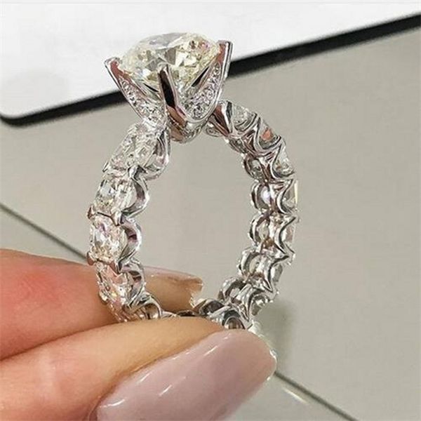 Stunning 925 sterling silver ring featuring a round 3ct AAAAA cubic zirconia, perfect for engagement, weddings, or bridal fashion jewelry