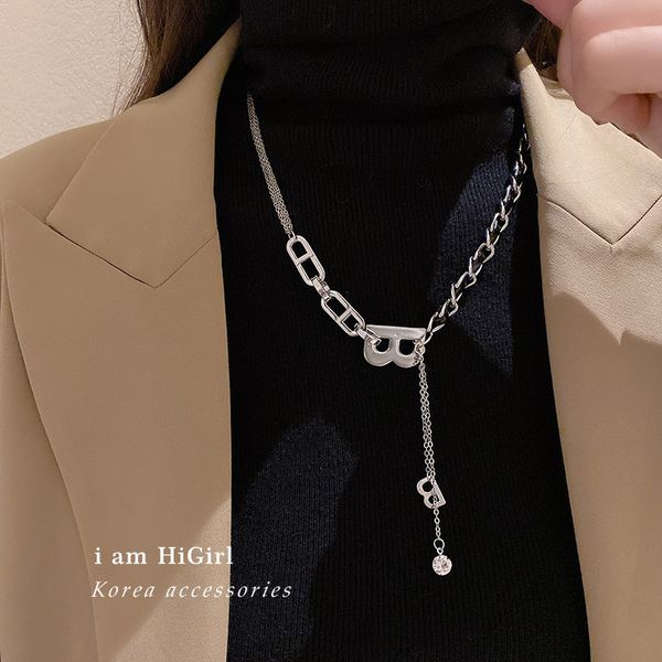 Trendy amulet pendants with letter chain stitching, a hip hop and punk-inspired simple clavicle necklace
