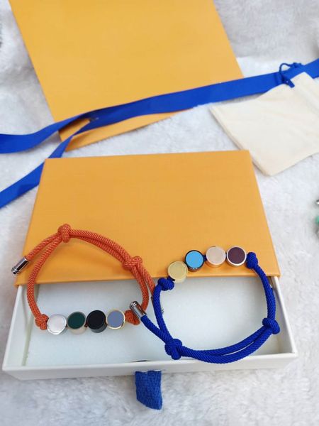 Unisex adjustable fashion bracelets for men and women in 4 colors