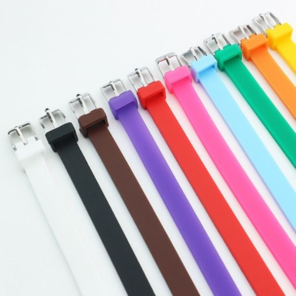 Vibrant silicone link bracelet for men and women, sporty adjustable wristband