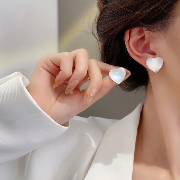 Vintage rose gold 14K enamel drop earrings for women, a lovely Korean-style piercing jewelry gift