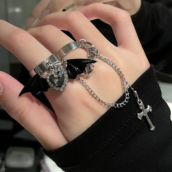 Wedding Rings with Vintage Gothic Punk Angel Wings, Bowknot Cross Charms for Women - Stylish Love Heart Jewelry