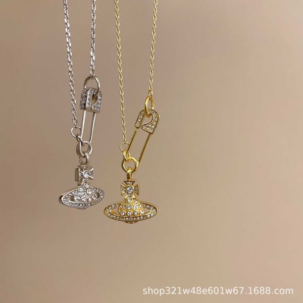Western Empress Dowager Vivian's dazzling diamond Saturn necklace, a luxurious high-end collar chain for women
