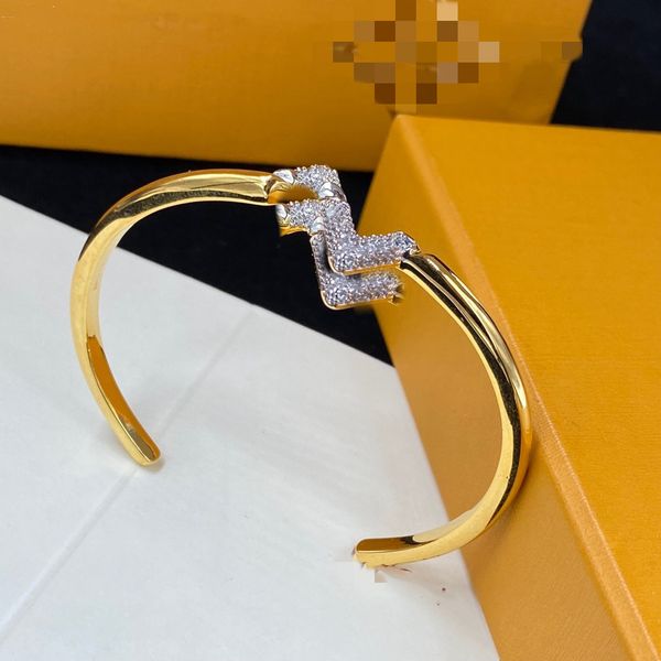 Wholesale women's fashion bracelets featuring bangle designs, faux leather, 18K gold plating, and stainless steel, ideal as wedding gifts