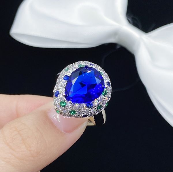 Women's blue crystal drop-shaped zircon diamond white gold adjustable ring for girlfriend parties and birthdays