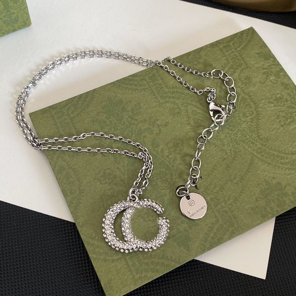 Womens Designer Necklace Choker Chain 925 Sliver Plated Stainless Steel Necklaces Pendant Fashion Couple Love Wedding Gift Jewelry Accessori