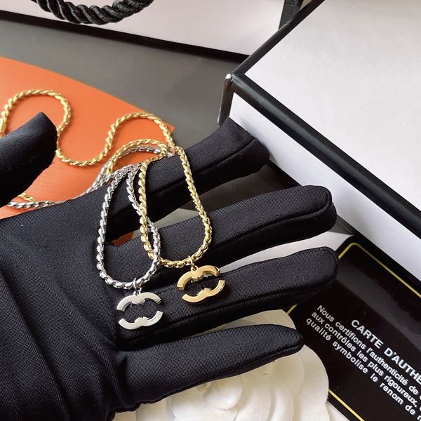 Women's gold-plated love necklace with a square pendant, a fine jewelry long chain perfect as a springtime family gift or romantic present